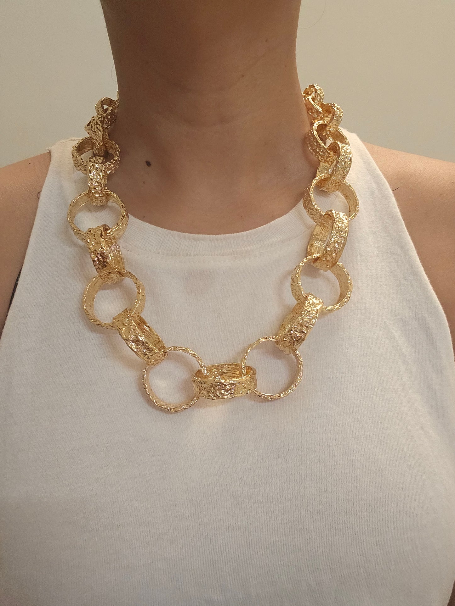 GOLDEN ROUND CHAINS