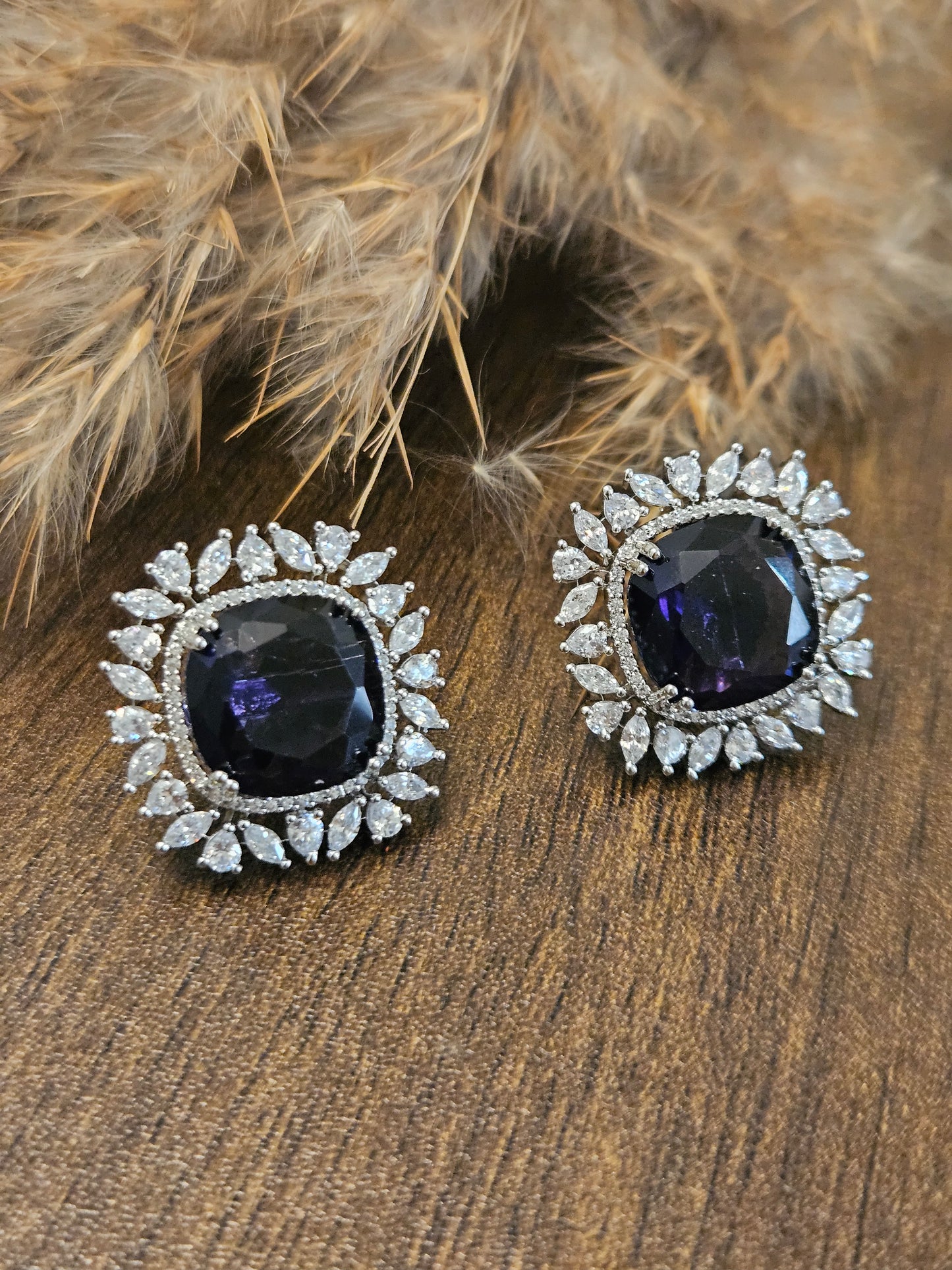 PURPLE CUSHION STONE