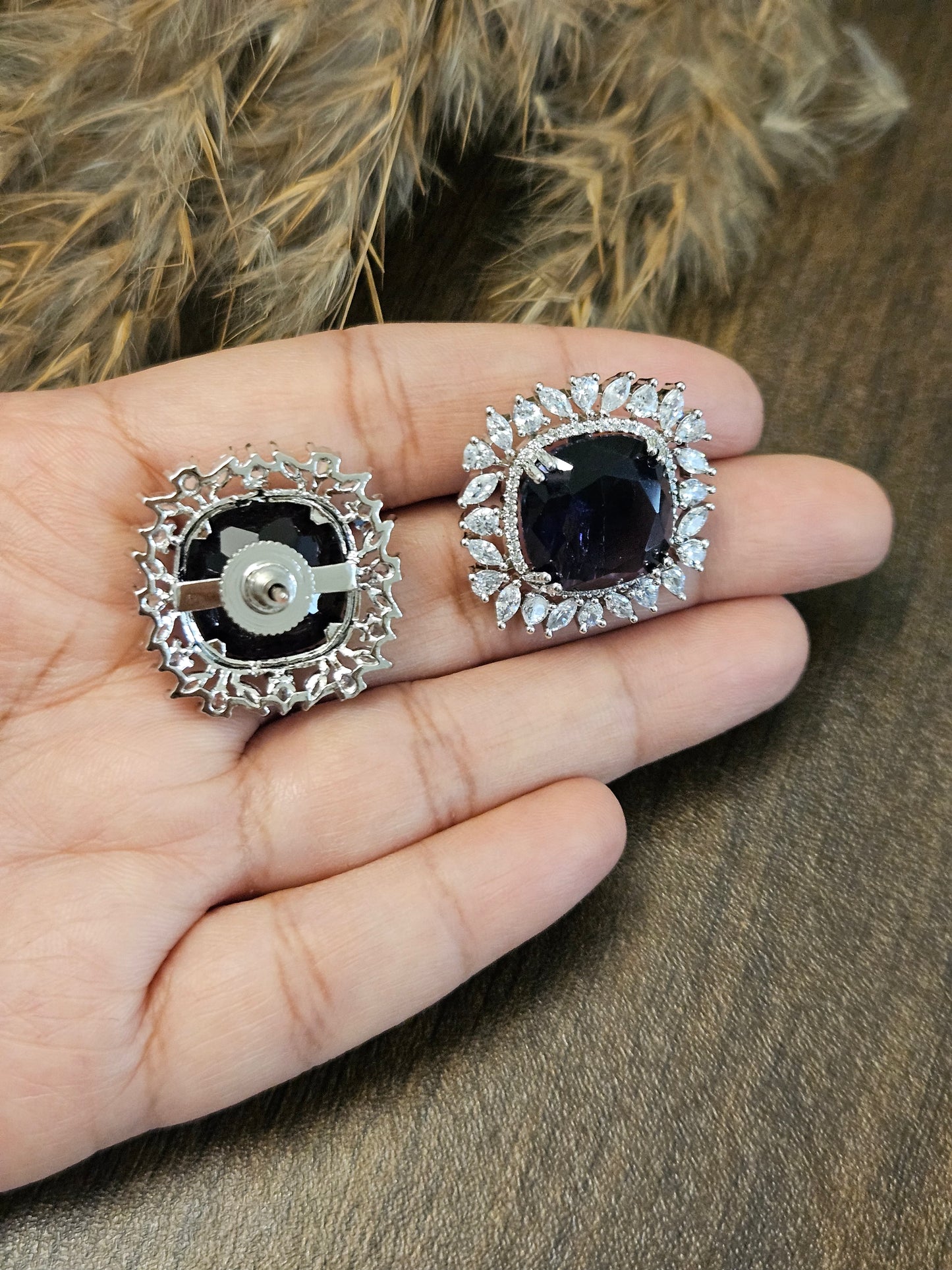 PURPLE CUSHION STONE