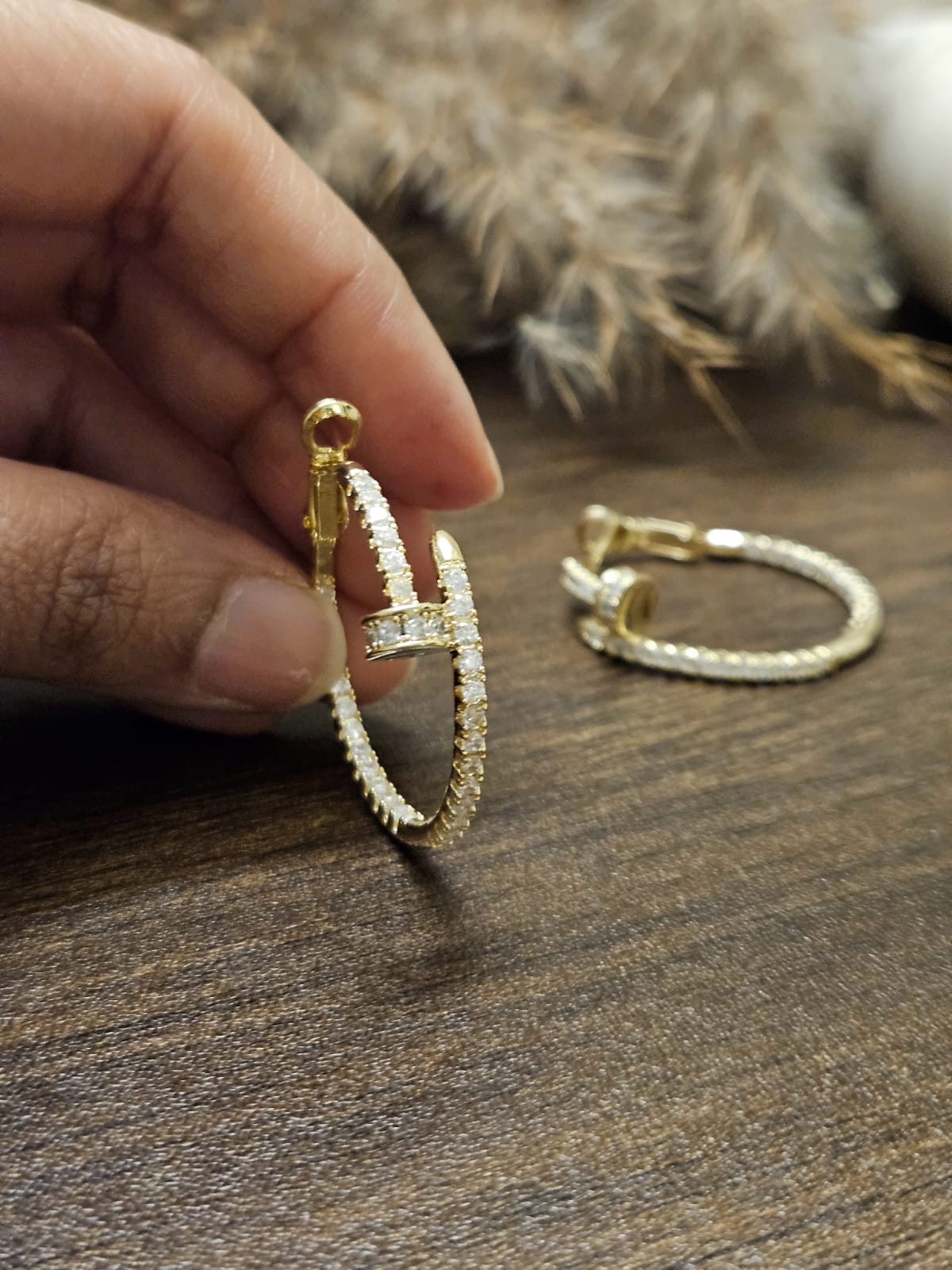 NAIL GOLD HOOP