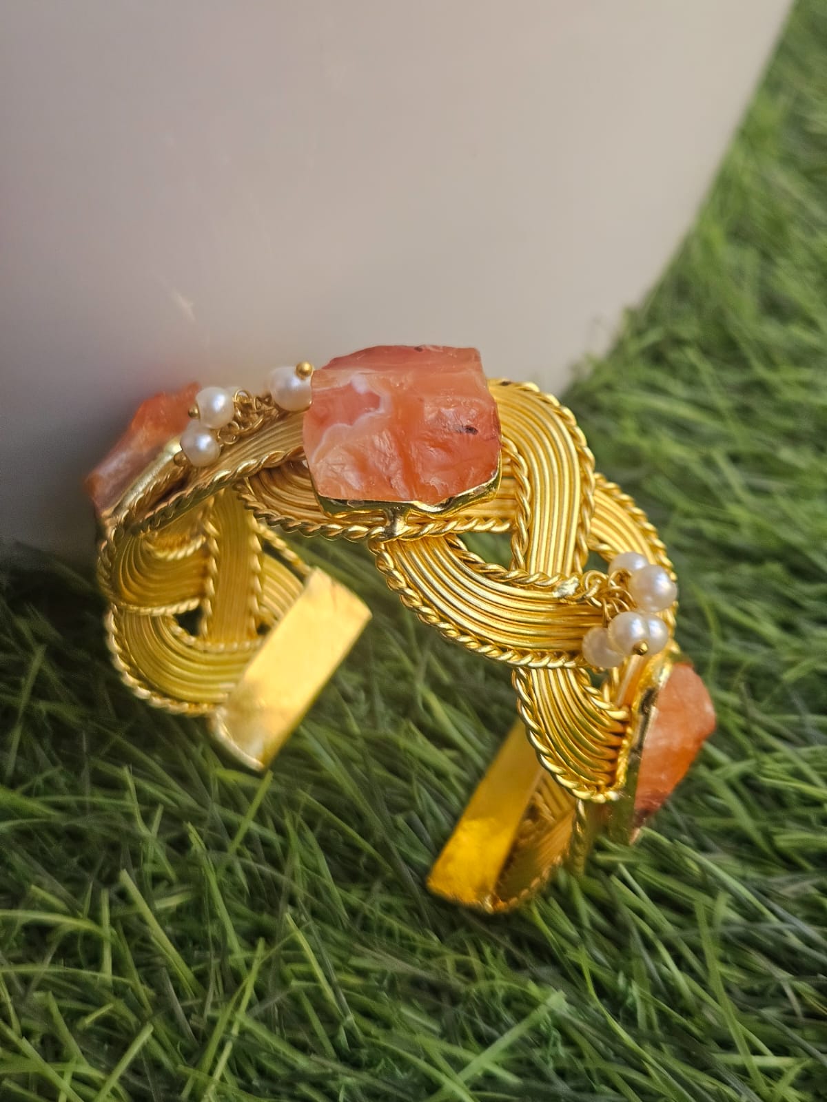 CRISS CROSS RUST STONE