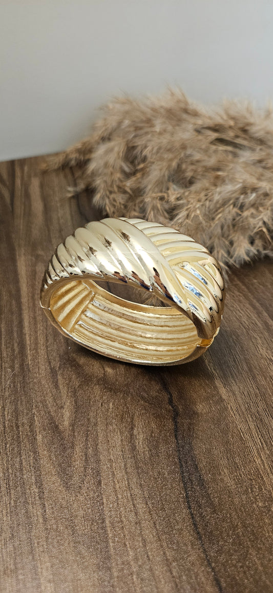 GOLD STRIPES
