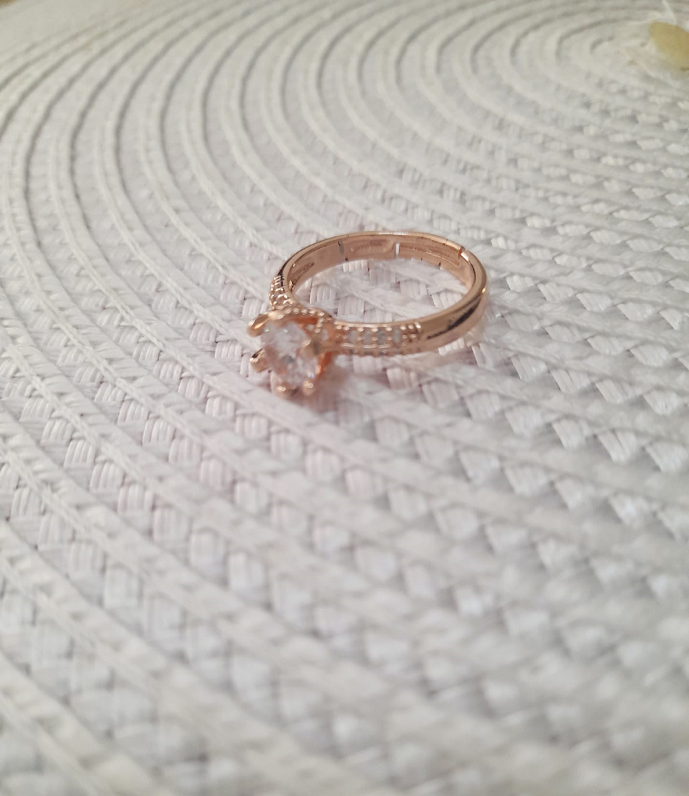 ROSE GOLD SOLITAIRE