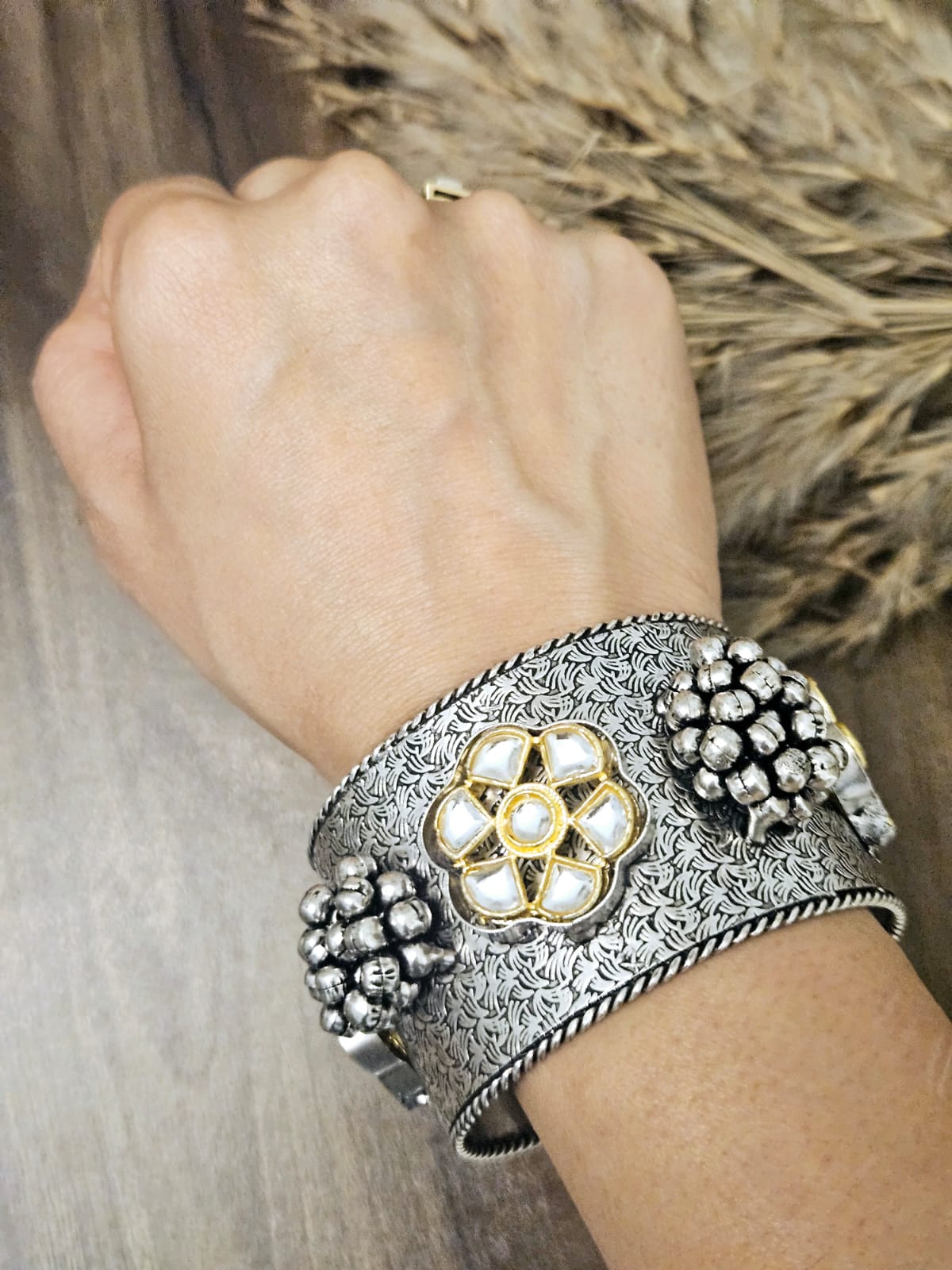 MULTI KUNDAN FLOWER