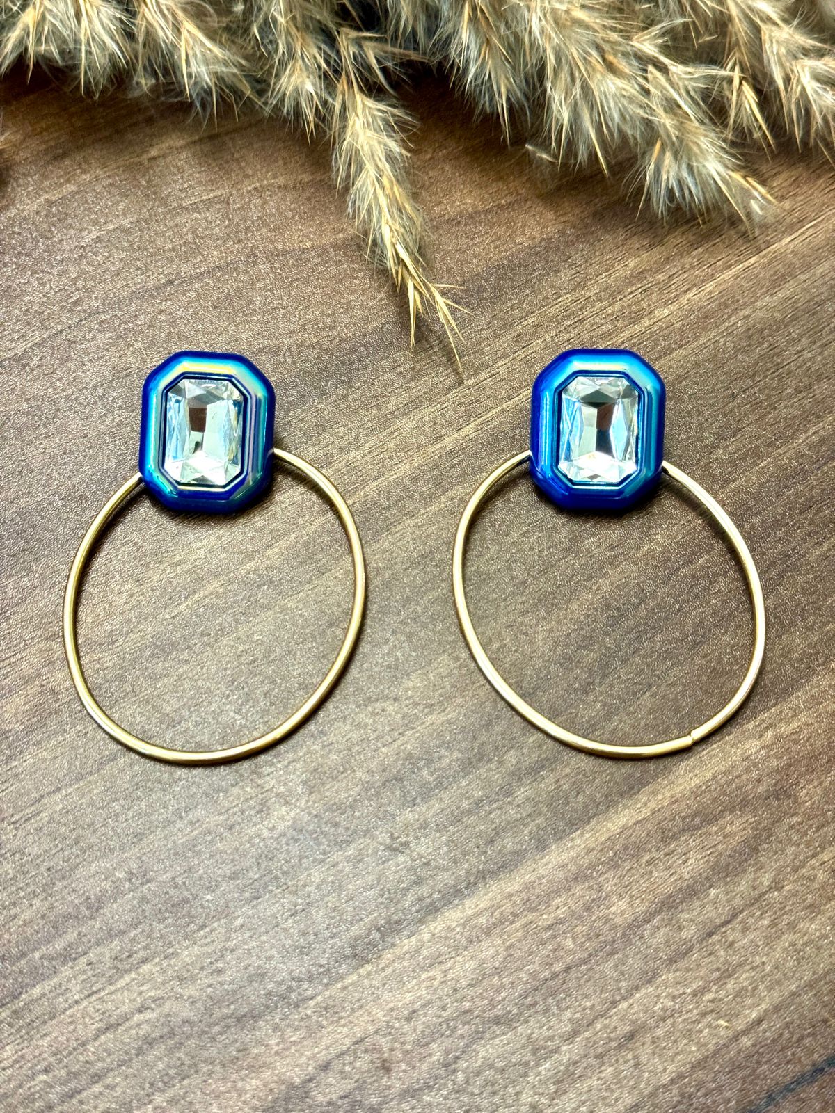 BLUE CRYSTAL HOOP