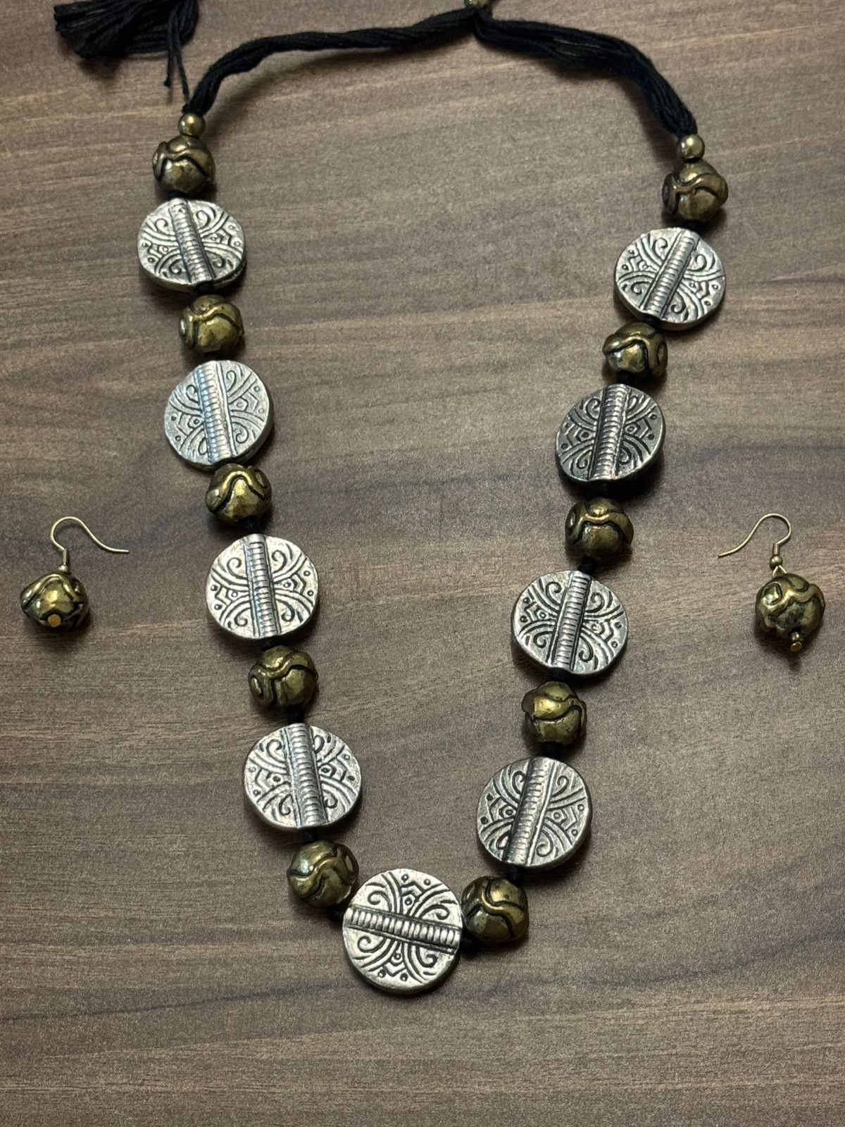 ETHENIC BEAD NECKLACE SET