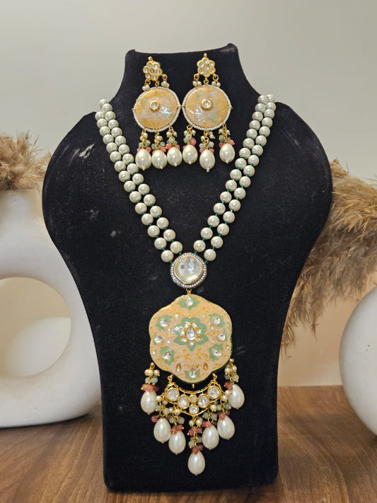 PEACH LAC & KUNDAN PEARL NECKLACE