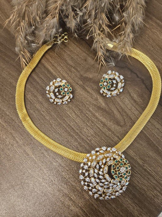 GARDENIA PENDANT & EARRINGS SET